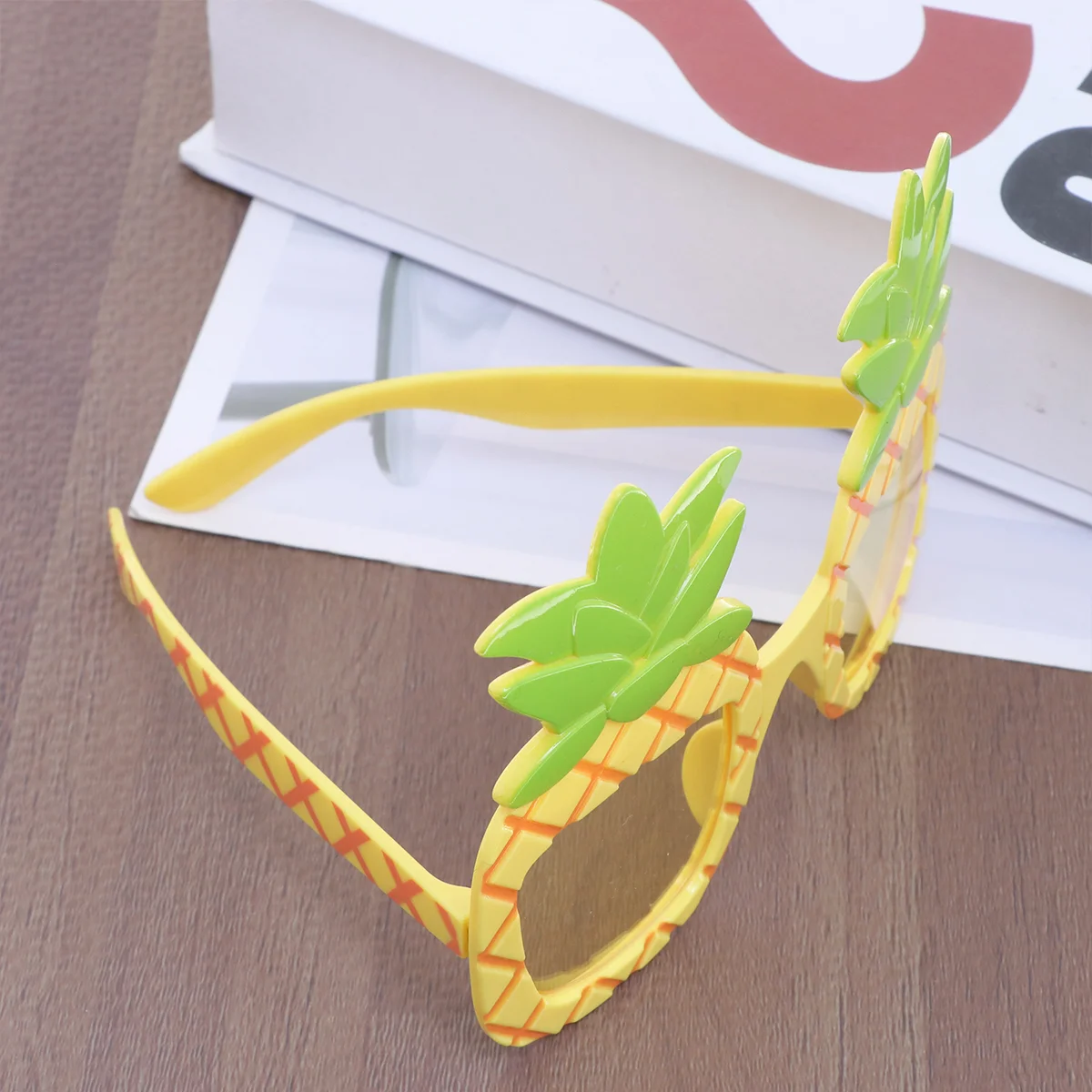 

1Pc Summer Party Sunglasses Creative Glasses Hawaiian Party Favors Novelty Eyeglasses Tropical Party Glasses
