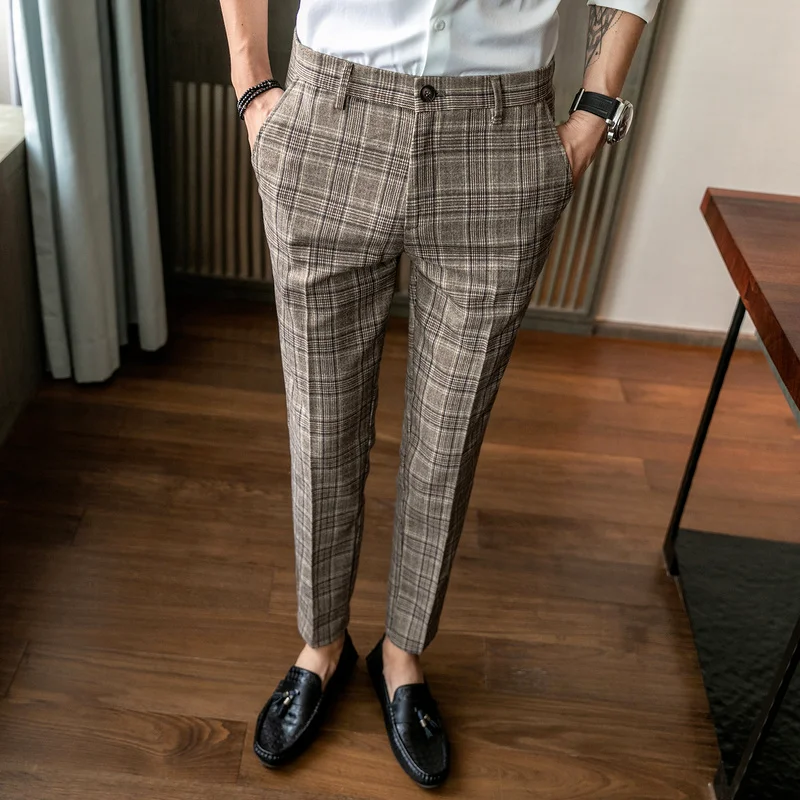 

Новинка 2021, мужские коричневые классические клетчатые Костюмные брюки в британском стиле, мужские повседневные деловые облегающие офисные...