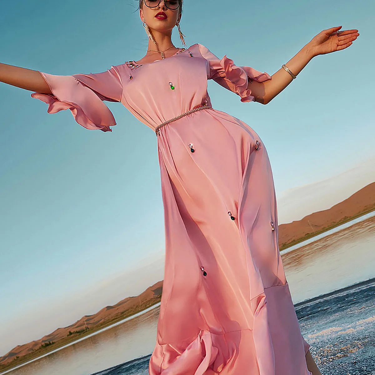 Satin Women Handmade Diamond Muslim Abaya Long Dress with Belt