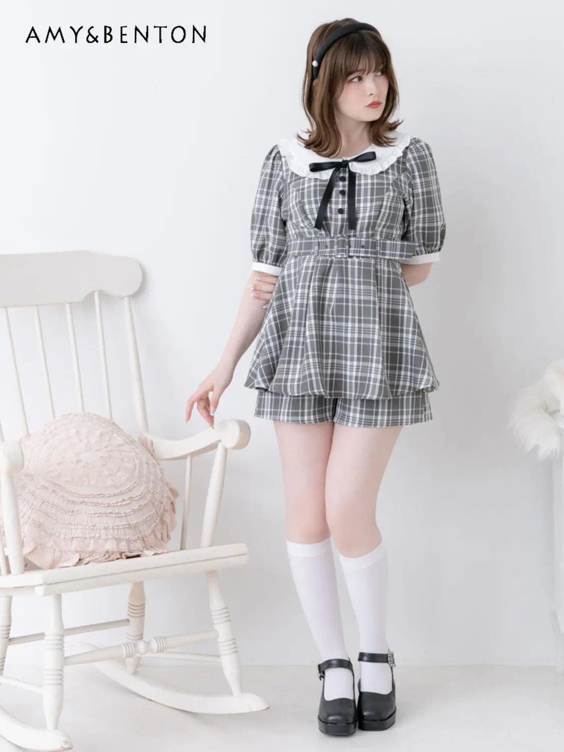 

Japanese Style Summer New Round Neck Slim Fit Short Sleeve Shirt Top Shorts Set Female Bow Plaid Blouse Shorts Two O-Piece Sets