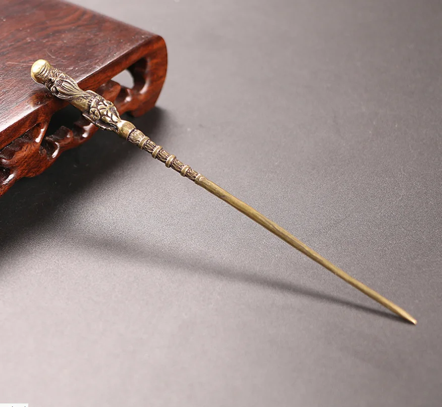 

New Brass Copper Buddha Cigar Needle Knife Drill Prevent Hot Hands Hairpins