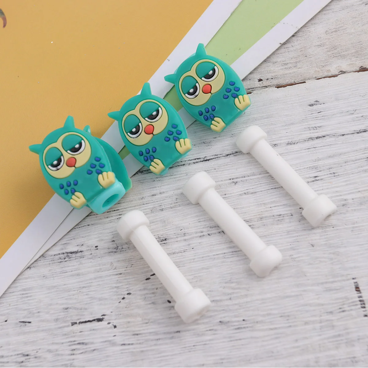 

4Pcs Cable Saver Cute Cartoon Data Line Cable Protector Fixer Saver for Laptops