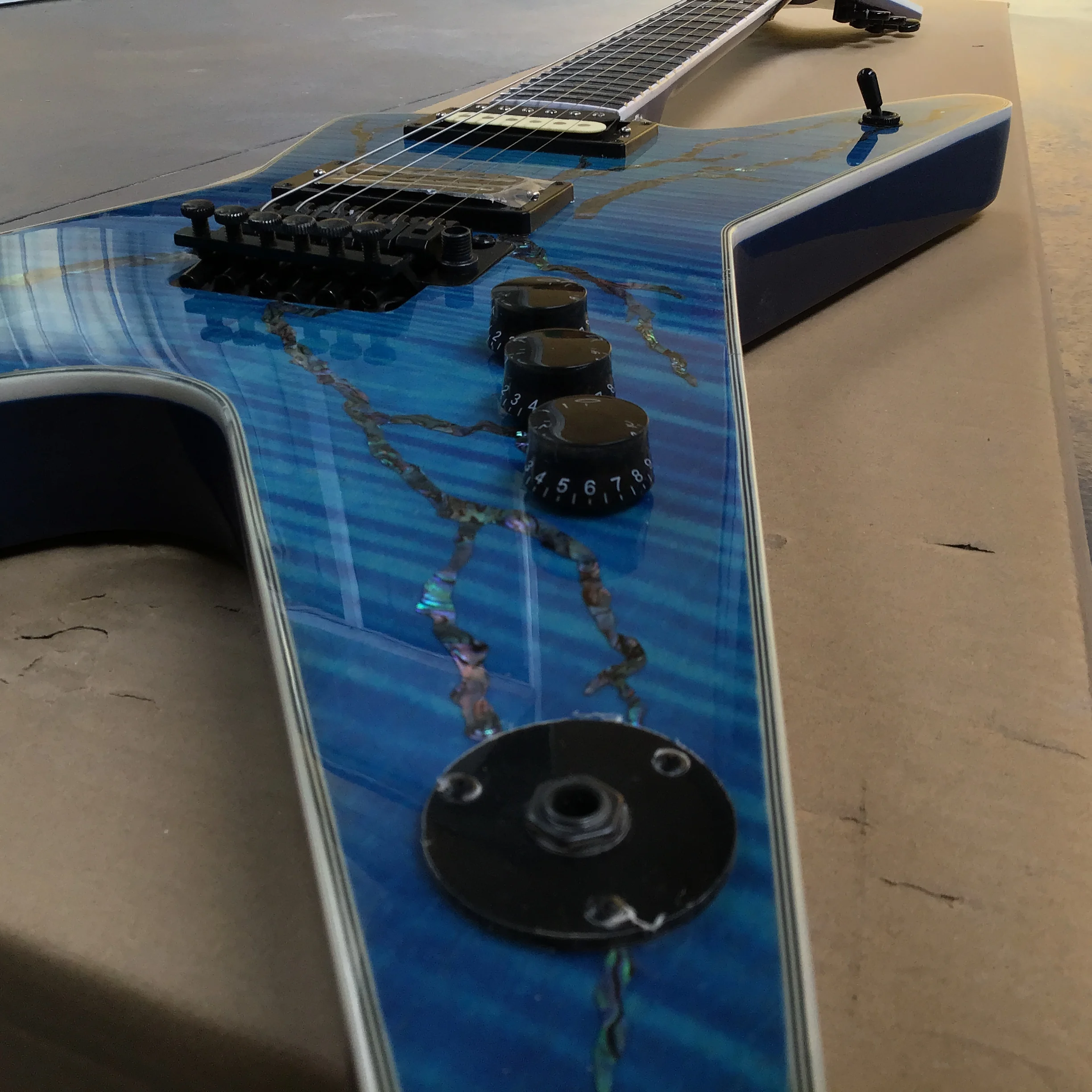 6-струнная электрическая гитара поверхность с Рисунком Тигра цветная