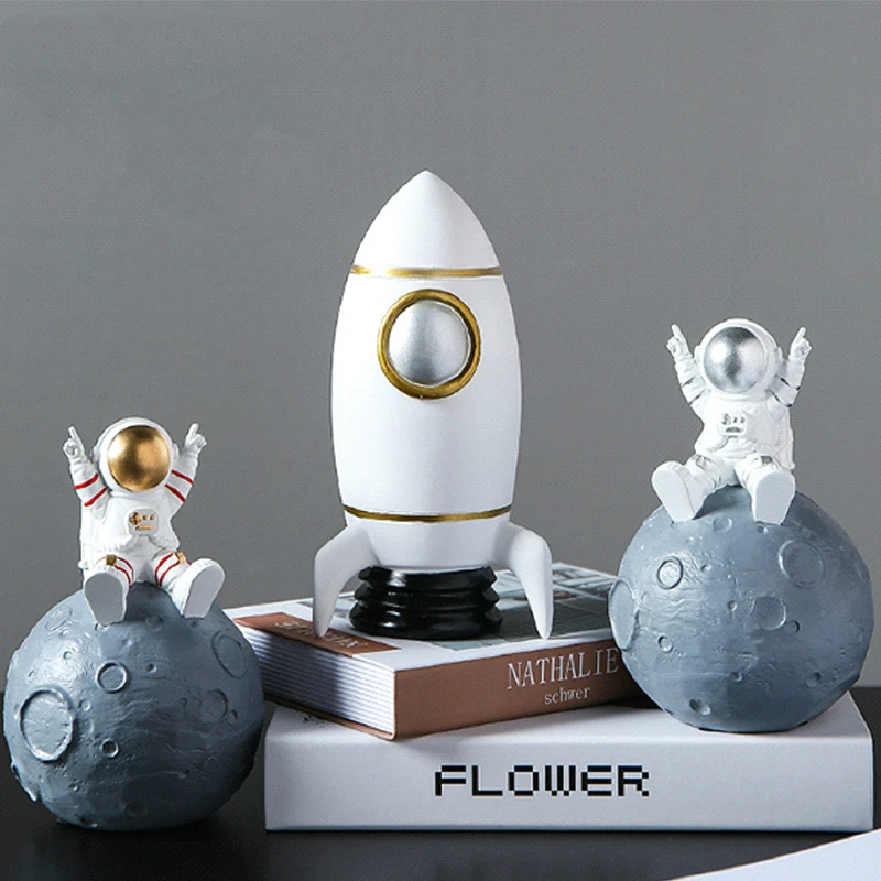 

Home Decoration Accessories Astronaut Coin Bank Bedroom Bookshelf Porch Creative Coin Piggy Bank Paper Money Piggy Bank Gifts