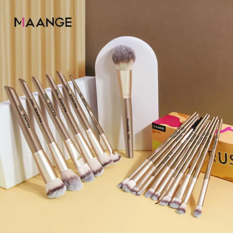

18pcs Makeup Brushes Set Professional EyeShadow Blending Eyeliner Eyelash Eyebrow Make Up Beauty Women Cosmestic Brushes Kit