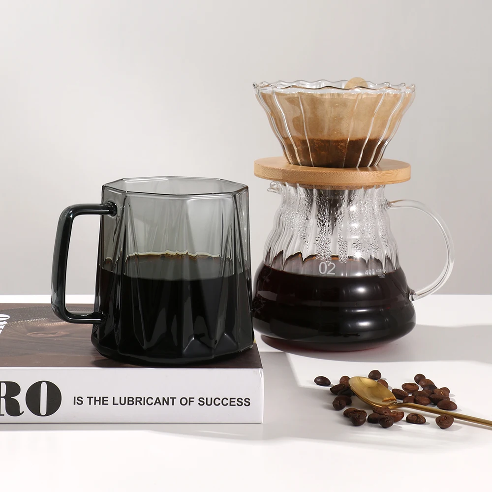 Кофейная кружка стеклянная чашка с ручкой ромбовидный дизайн 450 мл высокопрочное