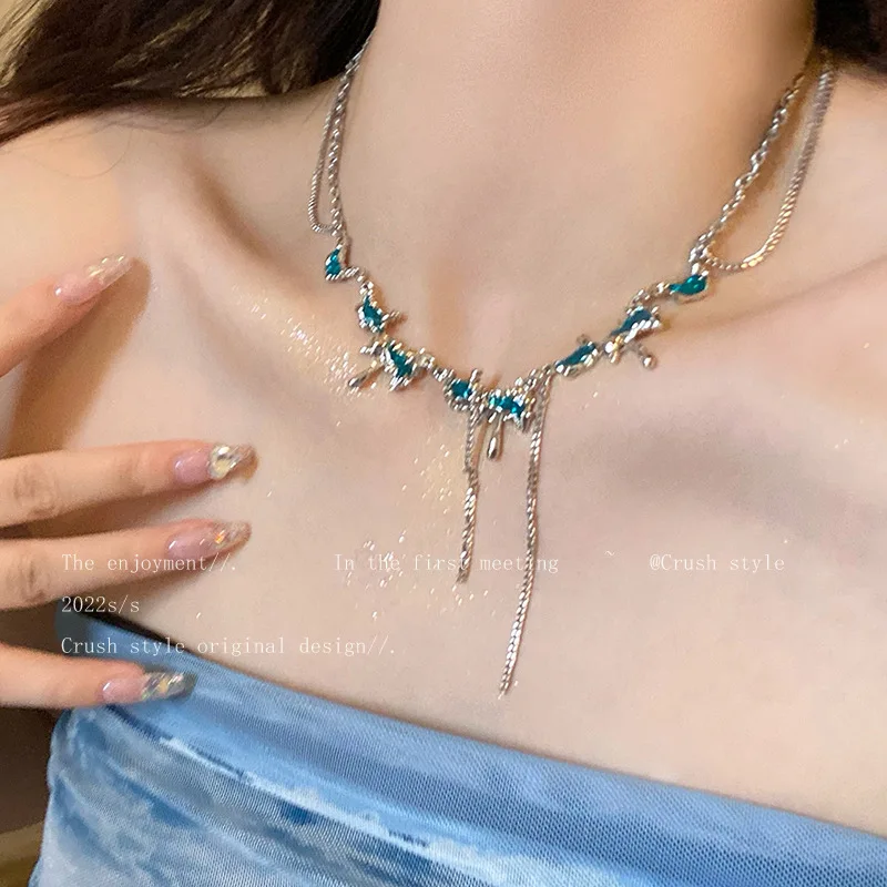 

Glacier fringe pearl stitching necklace sweet cool spice accessories hip hop Instagram personality clavicle chain Free shipping