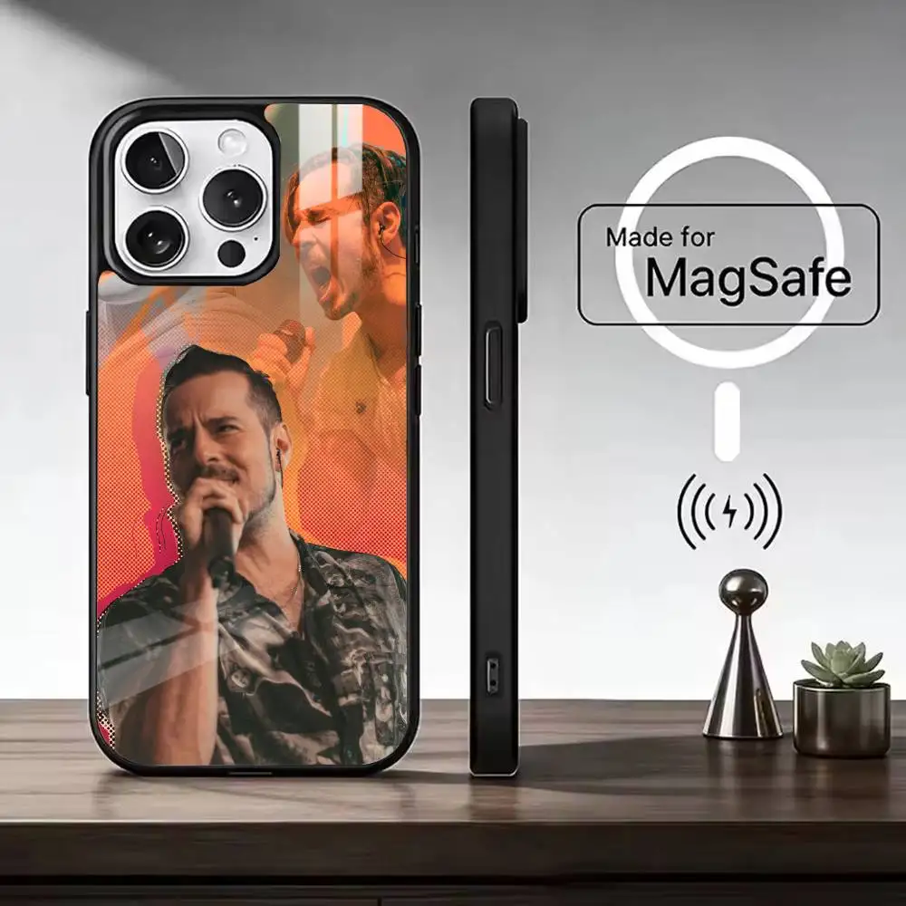Фото Чехол для телефона Singer J-Jose Madero Cool For Magsafe для iPhone серий 17, 16, 15, 14, 13, 12, 11 с беспроводной зарядкой №5