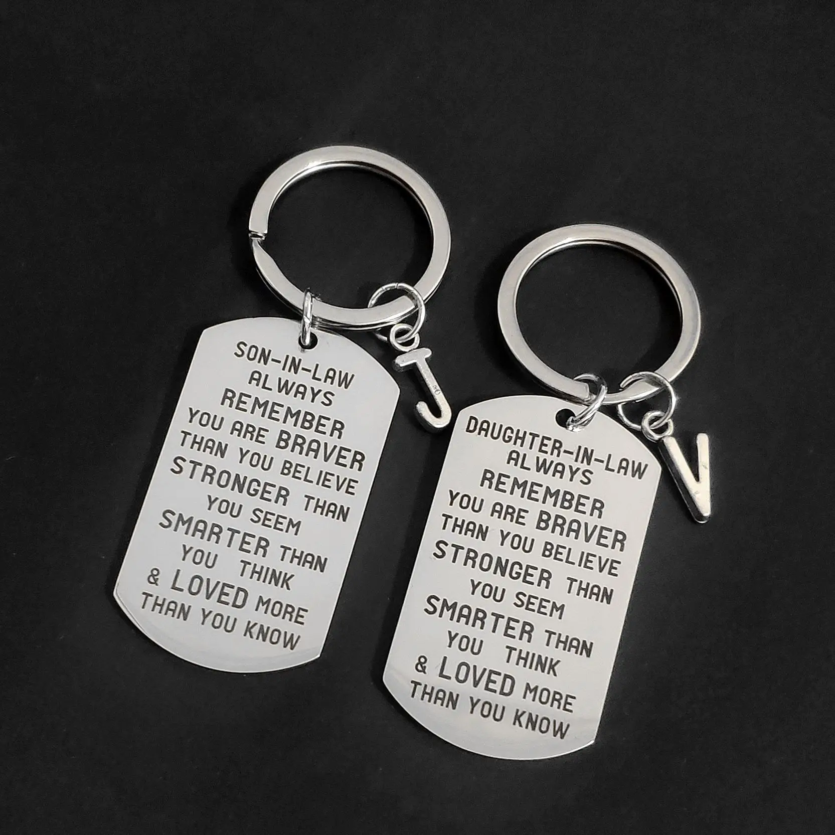 

A-Z Keyring Thanksgiving Keychain for Car Keys Stainless Steel Birthday to Son-in-law Daughter-in-law Gifts Creative 26 Letters