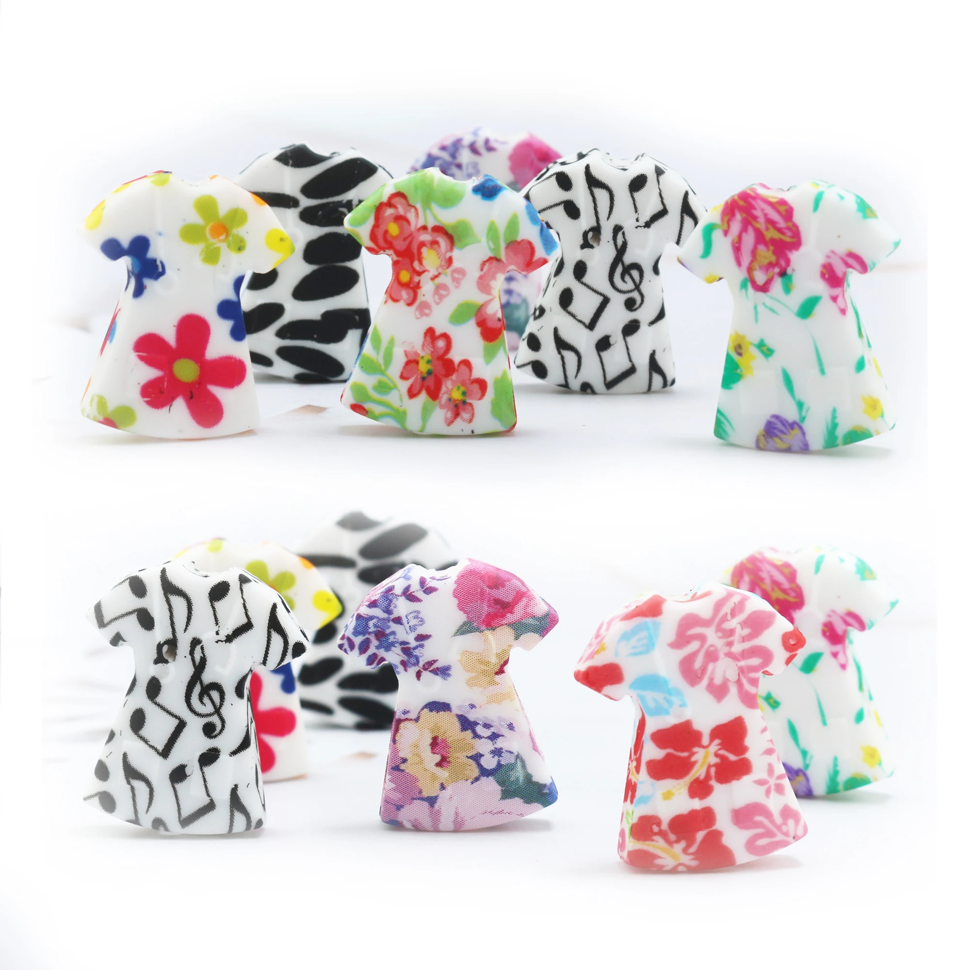 

New 100Pcs/Lot Doctor Shirt Nurse T-Shirt DIY Silicone Beads Leopard Printed Scrub Tops Baby Teether Teething For Pens Making