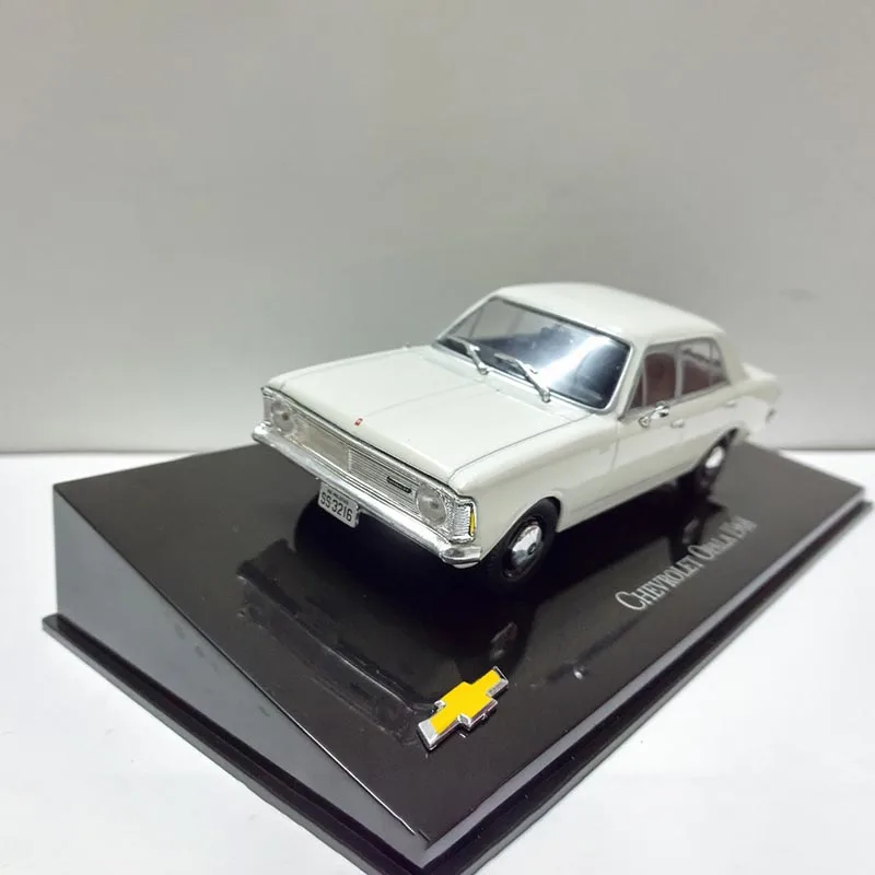 

1:43 Scale Opala 1968 Alloy Car Model