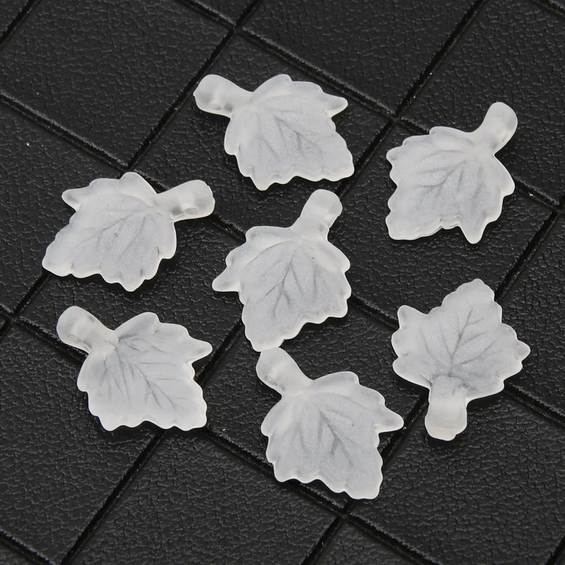 

Maple Leaf Pendants White Acrylic Beads 18x13mm 100pcs Loose Beads For Jewelry Making DIY Earrings Necklace Bracelet Accessories
