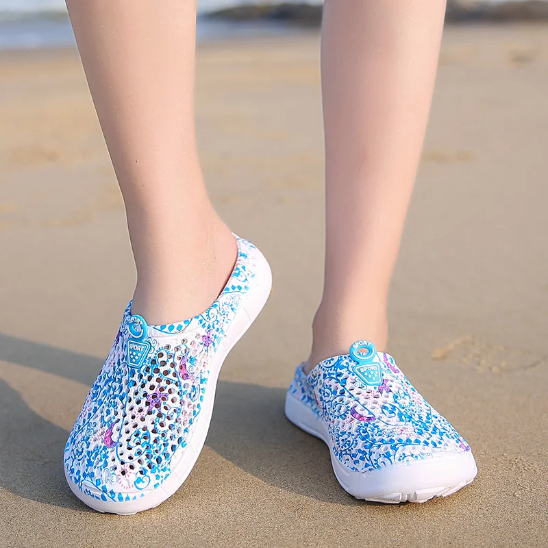 Summer Fashion Women Beach Clogs Shoes Breathable Slippers Anti-Slip Slippers for Women
