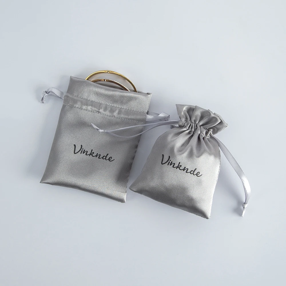 100Pcs Personalized Logo Packaging Grey Satin Silk Pouch for Wedding Favor Gift Bags Candy Bag Jewelry Rings Drawstring Rope Bag