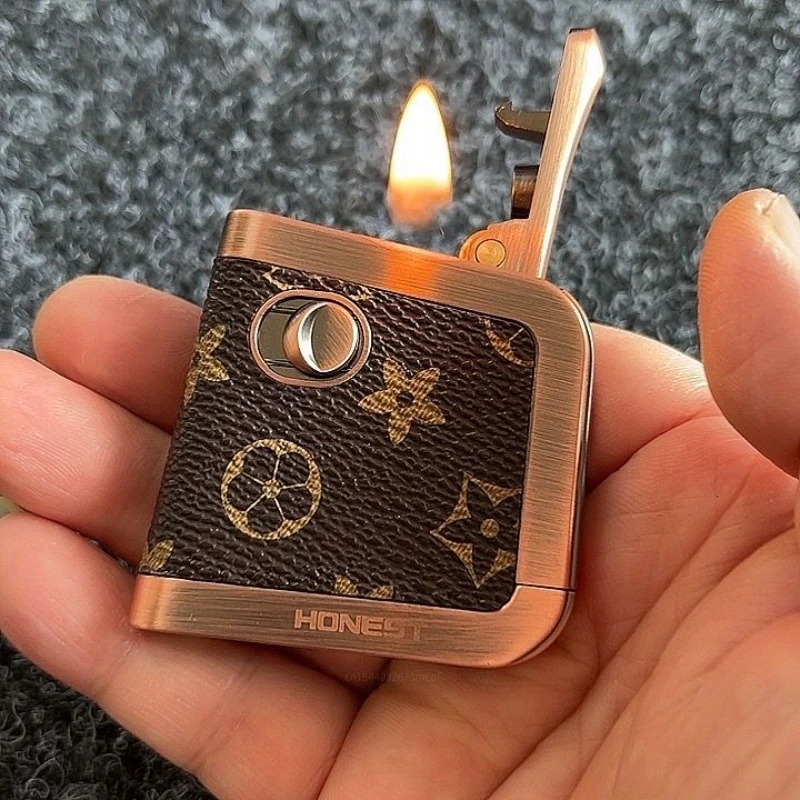 

New Creative One Click Ejection Kerosene Lighter Windproof Retro Metal Personalized Lighter Men's Smoking Gadget Gift