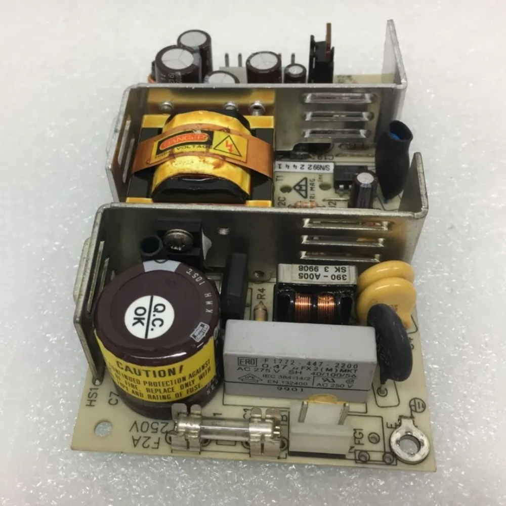 Промышленный блок питания UV 440-3 +5В3А+12В2А-5В0.3А (art.: 3920dc84e2aec) - 3920dc84e2aec