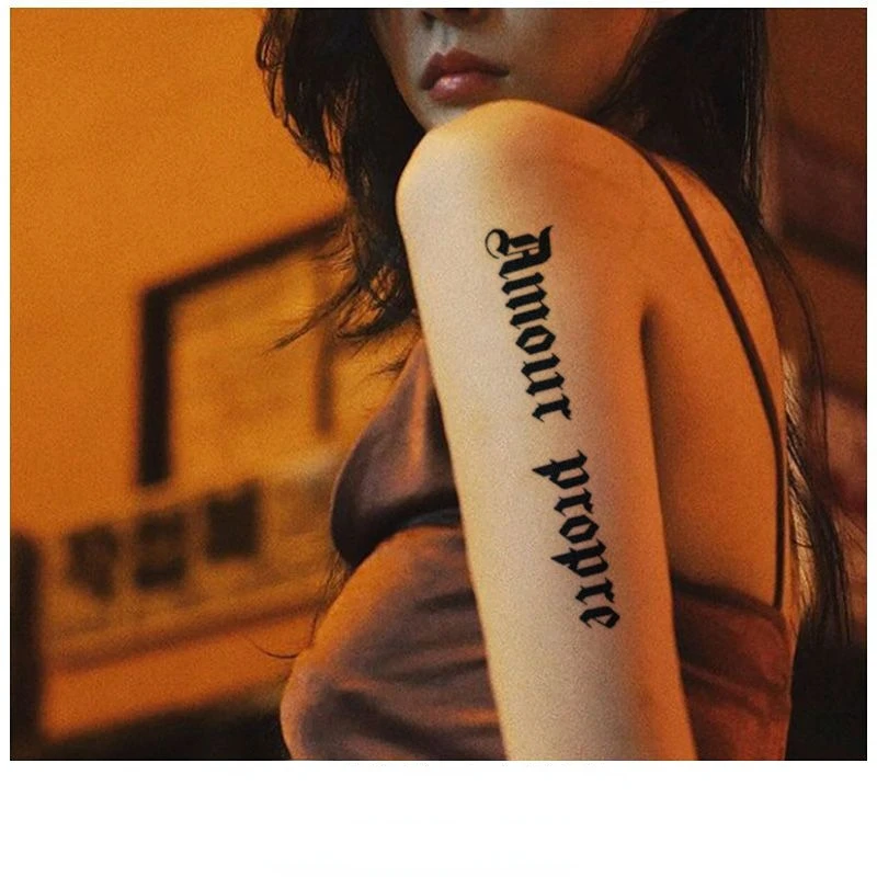 

Наклейки-тату на руку с цветами на бедро