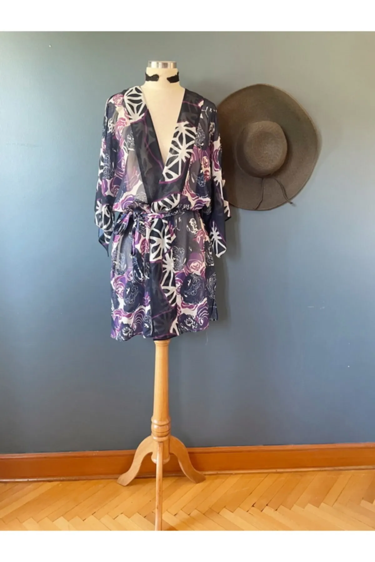 

Women's Pareo unee pattern Kimono Swimwear Cover Dress Sexy Tunic Suit Beachwear Female Beach Bikini Cover