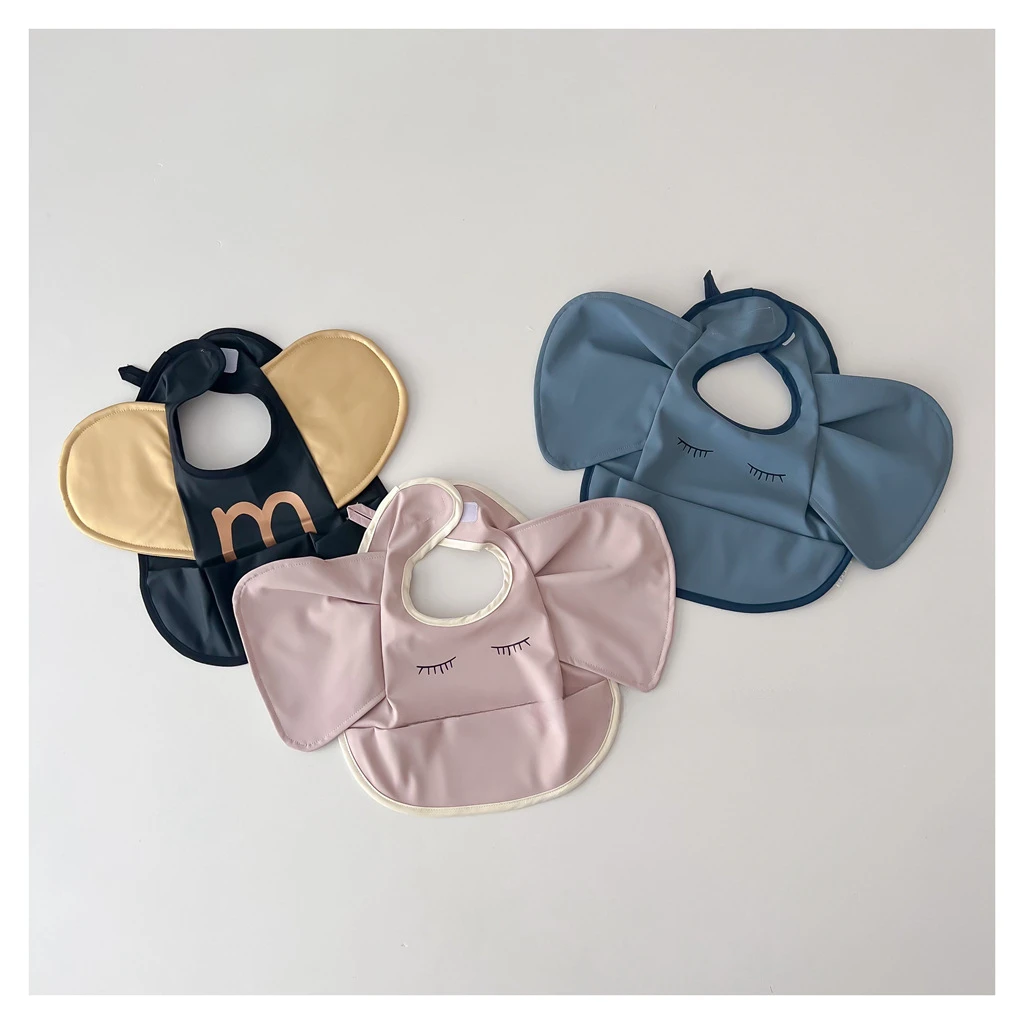 

Waterproof Baby Bibs Cartoon Gir Boy nfant Meals BiAnti-dirty Saliva Bibs with Angel Wings Baby FeedingStuff Children Smock
