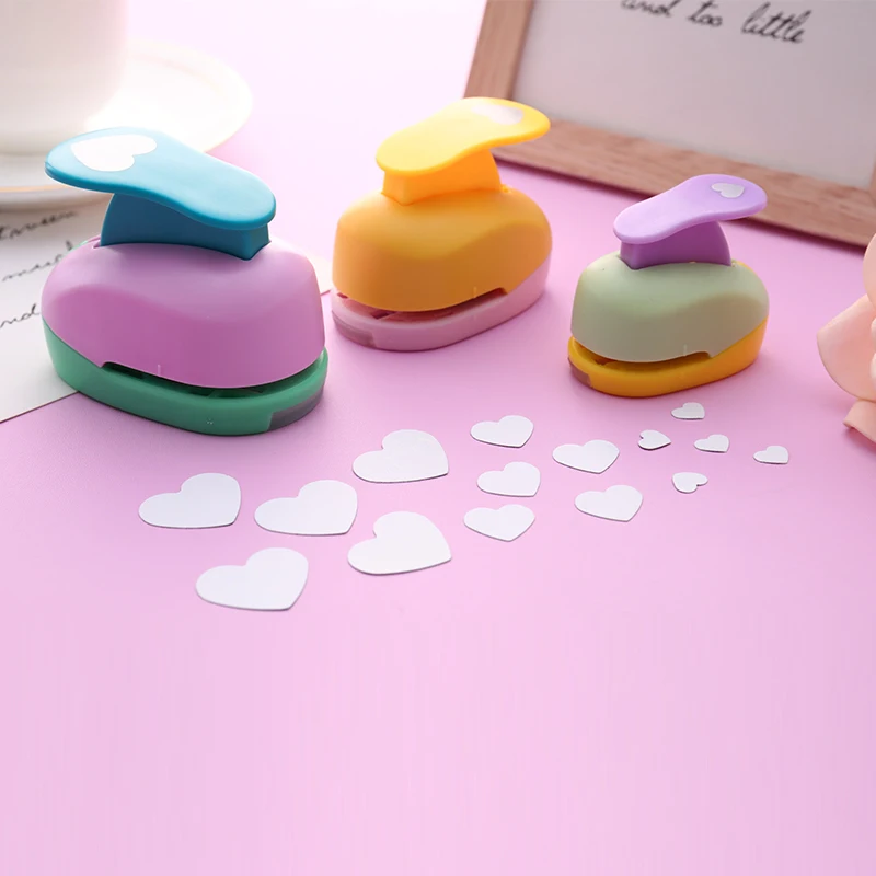 

Heart Hole Punch DIY Embossing Device Children's Embossing Machine Manual Paper
