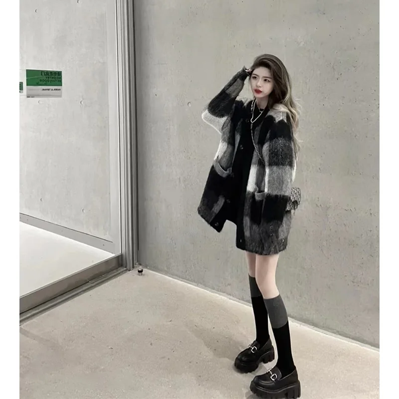 Средняя длина Ретро Французский sle Idle Sle Японская мода Топ Дизайн Sense Вязаный