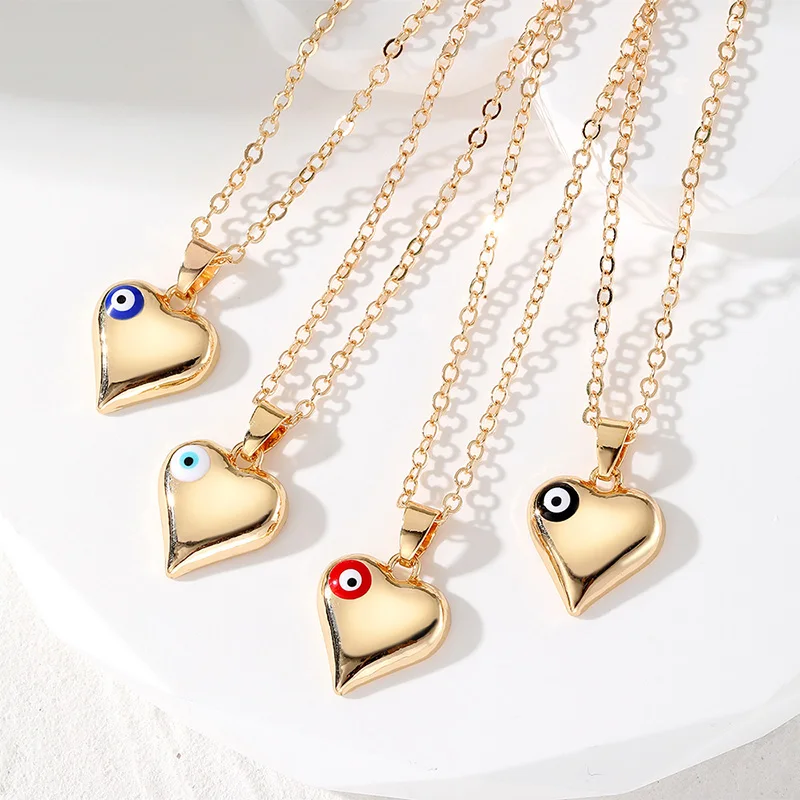 

INS Trendy Golden Heart Turkey Evil Eye Pendant Necklace for Women Exquisite Alloy Chain Simple Luxury Lucky Party Jewelry Gifts
