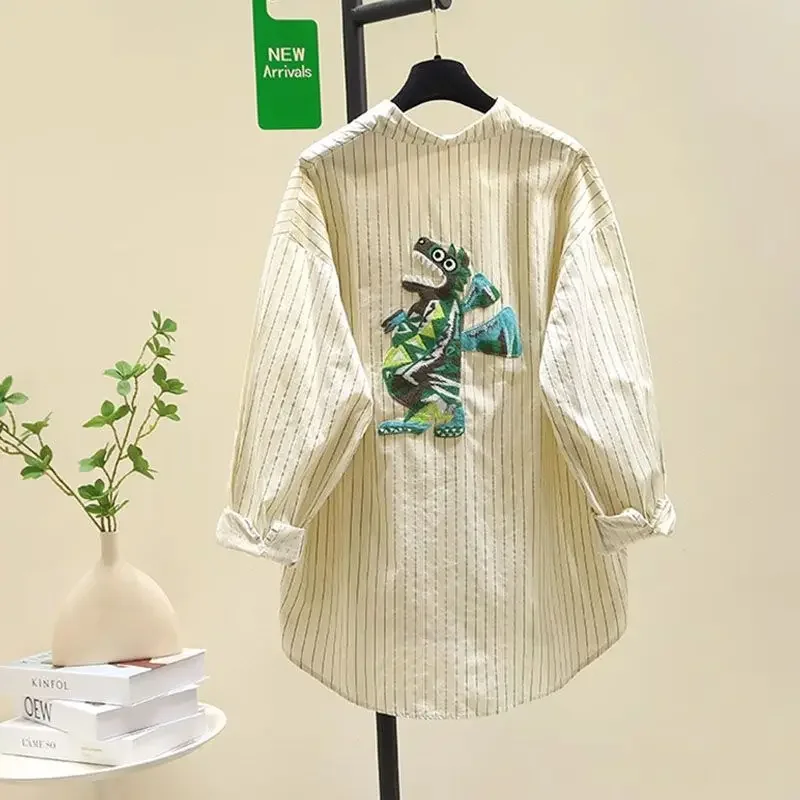 Новинка весны 2024 женская рубашка с вышивкой в полоску придающая