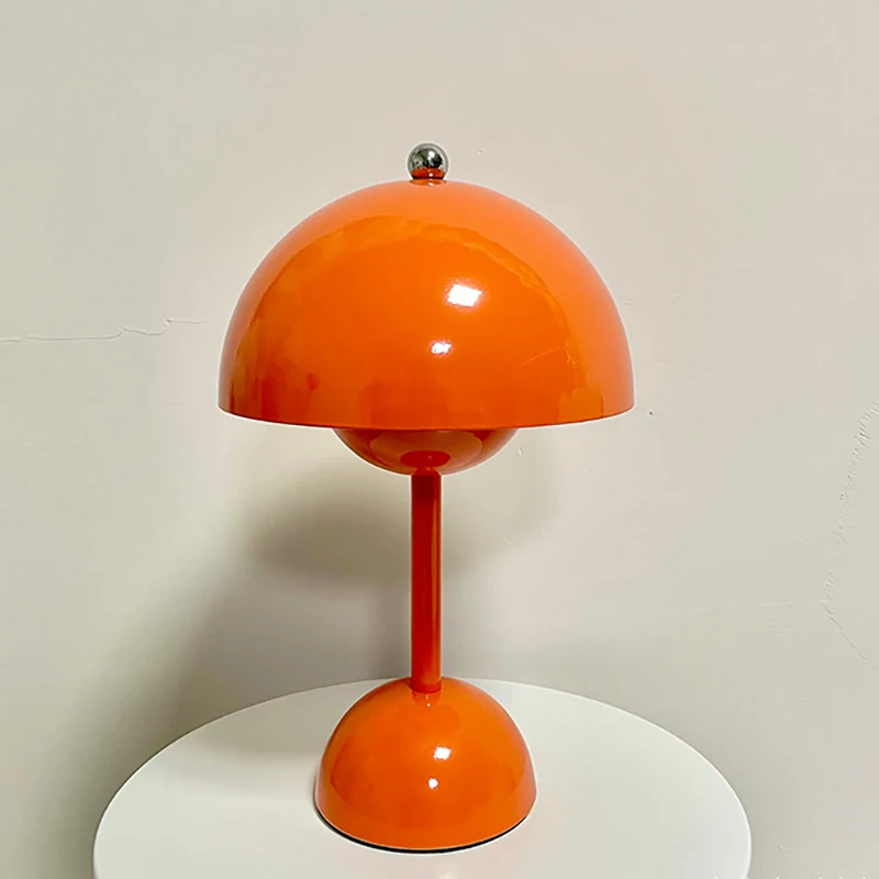 

Металлическая настольная лампа с цоколем E27, питание от переменного тока или детской лампы, несколько цветов, различные вилки для прикроватного столика, гостиной, гостиницы