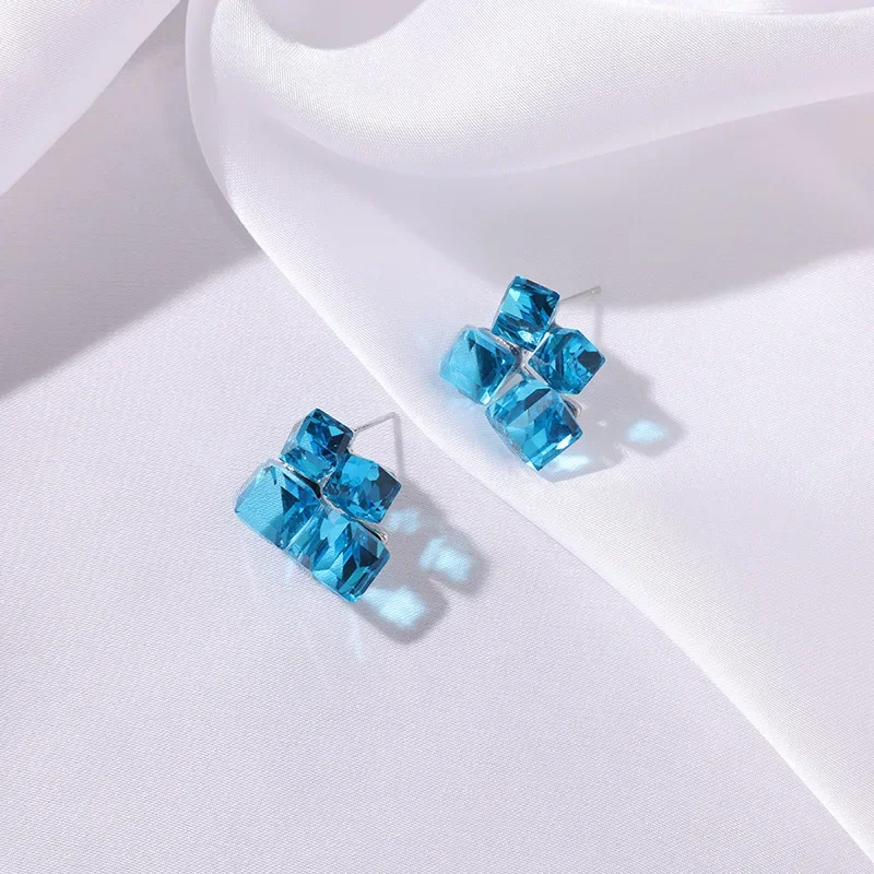 Высококачественные синие серьги с кубическим кристаллом в корейском стиле