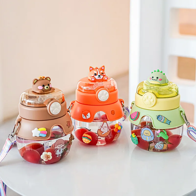

Cute Large Capacity Kids Water Bottle with Straw Outdoor Juice Drinking Kawaii Water Bottle Suit for Adult Children with Rope