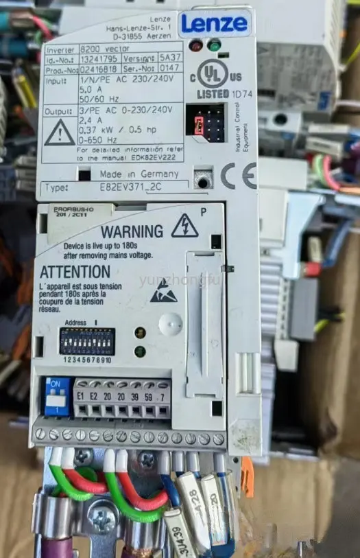 

Для LENZE 8200 E82EV371-2C инвертор 220 кВт в б/у 1 шт.