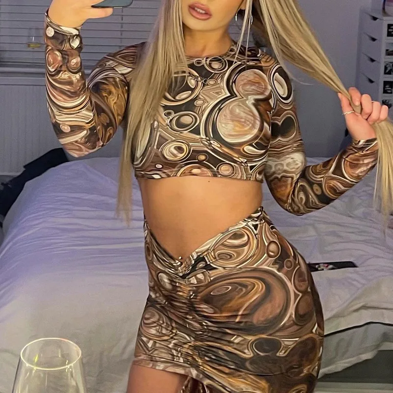 

2022 Spring Print Long Sleeve Crop Top And Drawstring Pleated Skirt Casual Wear Women Two Piece Set Skinny Women Outfit