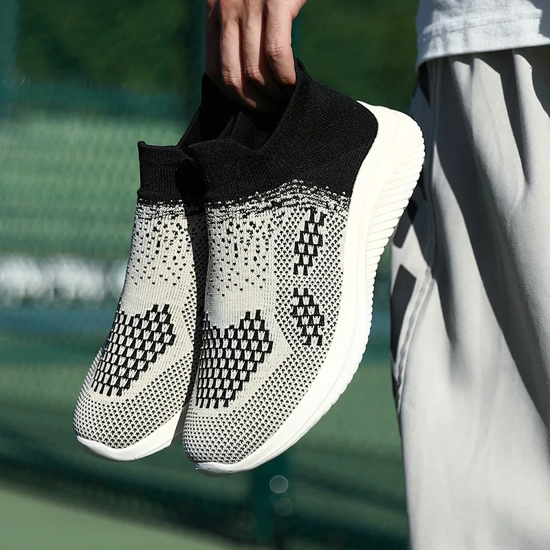 

2023 Breathable Shoes for Men Mesh Lightweight Casual Shoes Comfortable Soft Bottom Flats Lace Up Sneakers Zapatillas Hombre