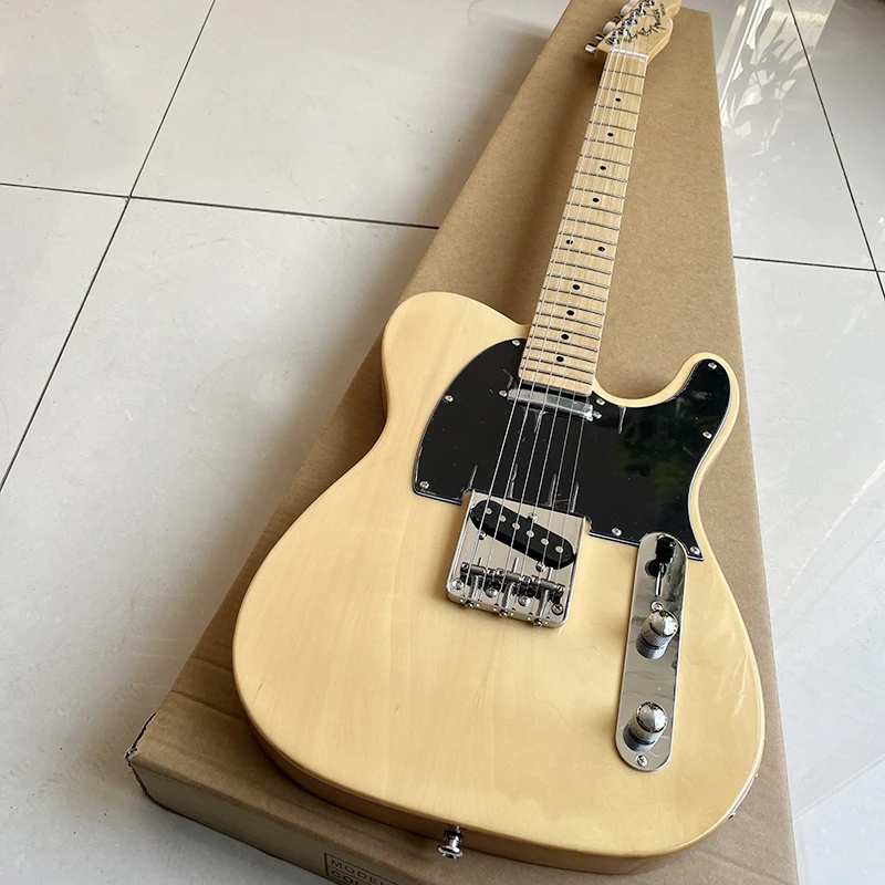 

Classic brand electric guitar, professional performance level, good timbre, comfortable feel, free delivery home.