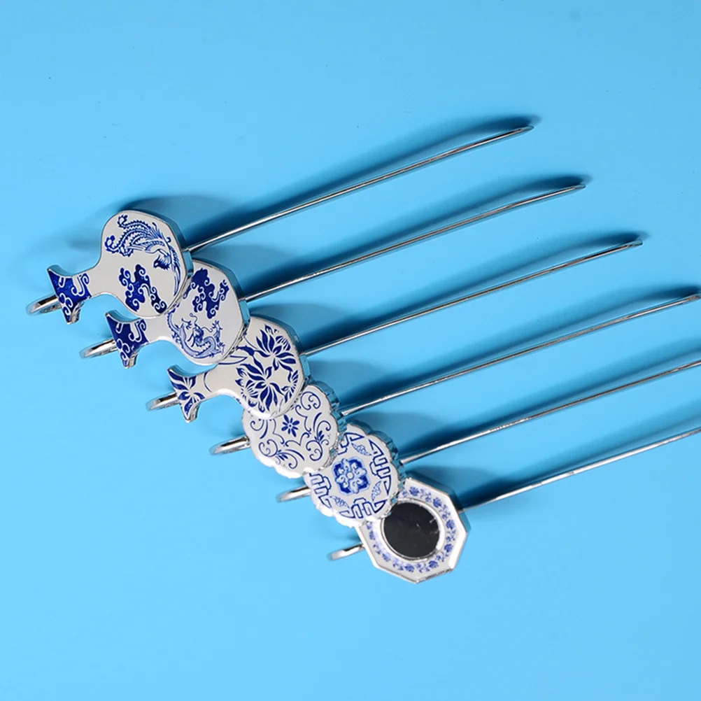 

Metal Hook Chinese for Kids School Study Decoration Souvenirs Business Birthday Party Favors Gift 5Pcs ( Mixing Delivery )