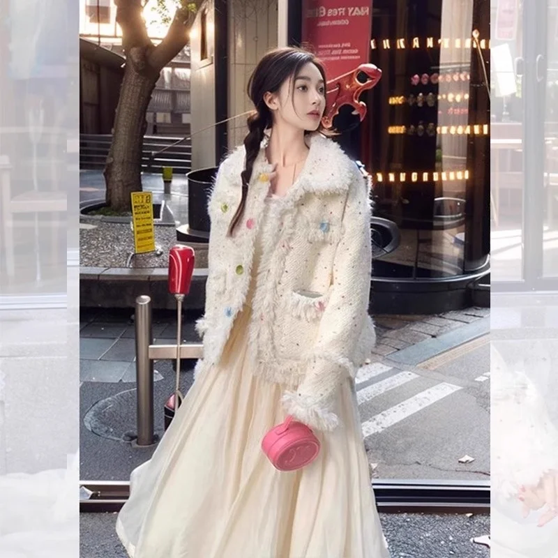 Утолщенная французская светская белая изящная верхняя одежда для женщин