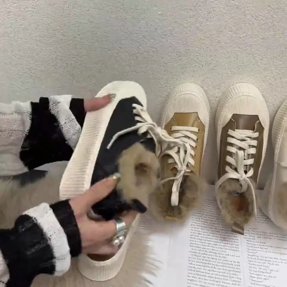 

Кроссовки женские на меху, повседневная обувь на платформе, с круглым носком, с закрытым носком, без застежки, клоги, белые, Осень-зима