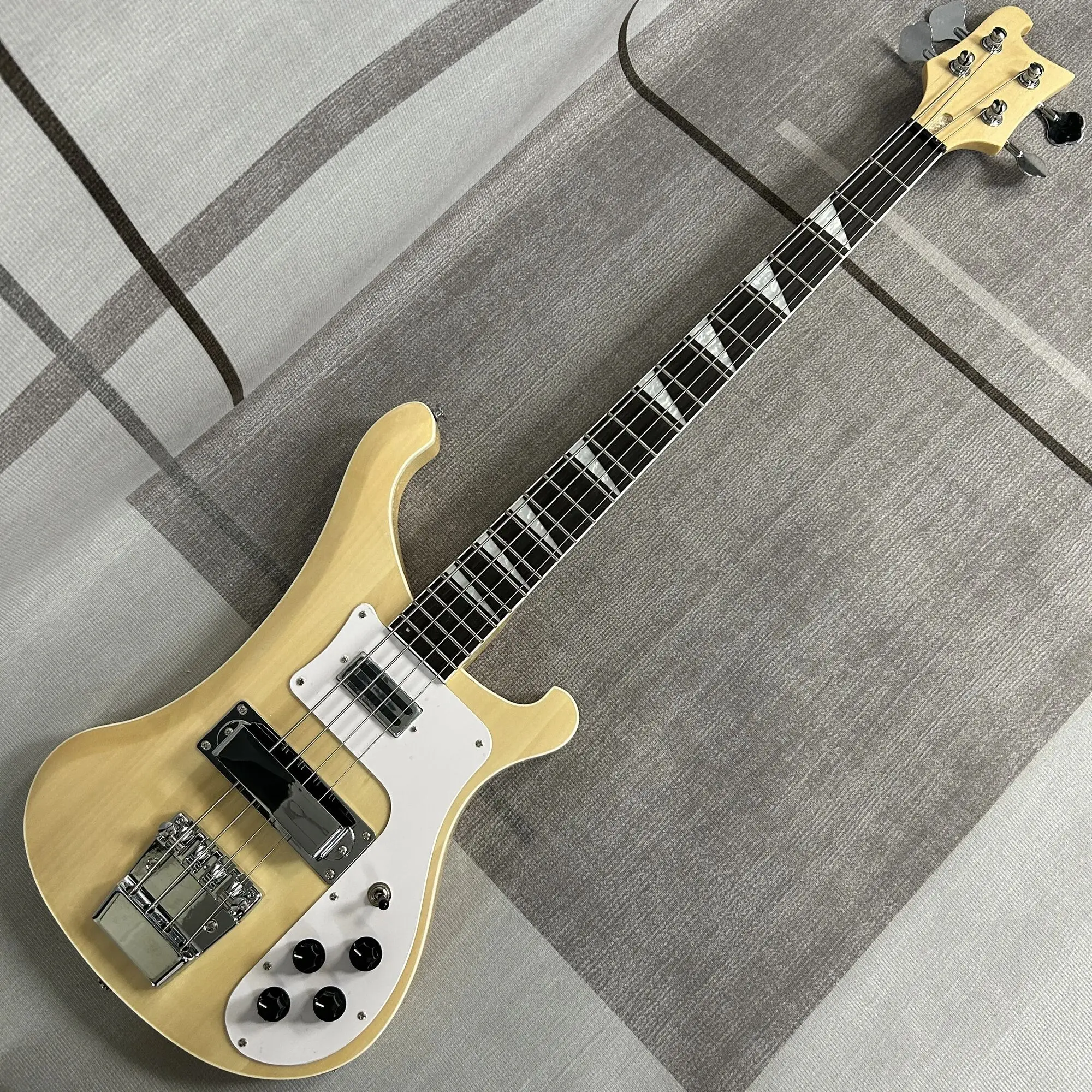 Rickecker 4003 электрическая бас-гитара корпус из липы цвет бурливуд подставка