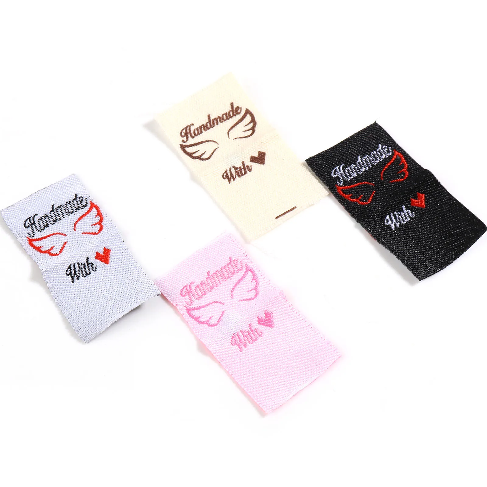 

100 PCs Polyester Hand Made With Love Tags Rectangle Wing Pattern Foldable Cloth Labels For Knitted Hats Garment Woven Sew Tag