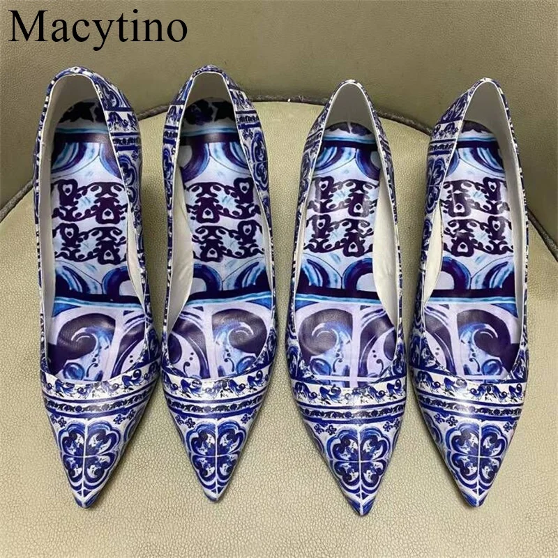 2022  New Blue And White Porcelain Flower Pointed  High Heels Pumps Fashion All-Match Nice  Leather Shoes