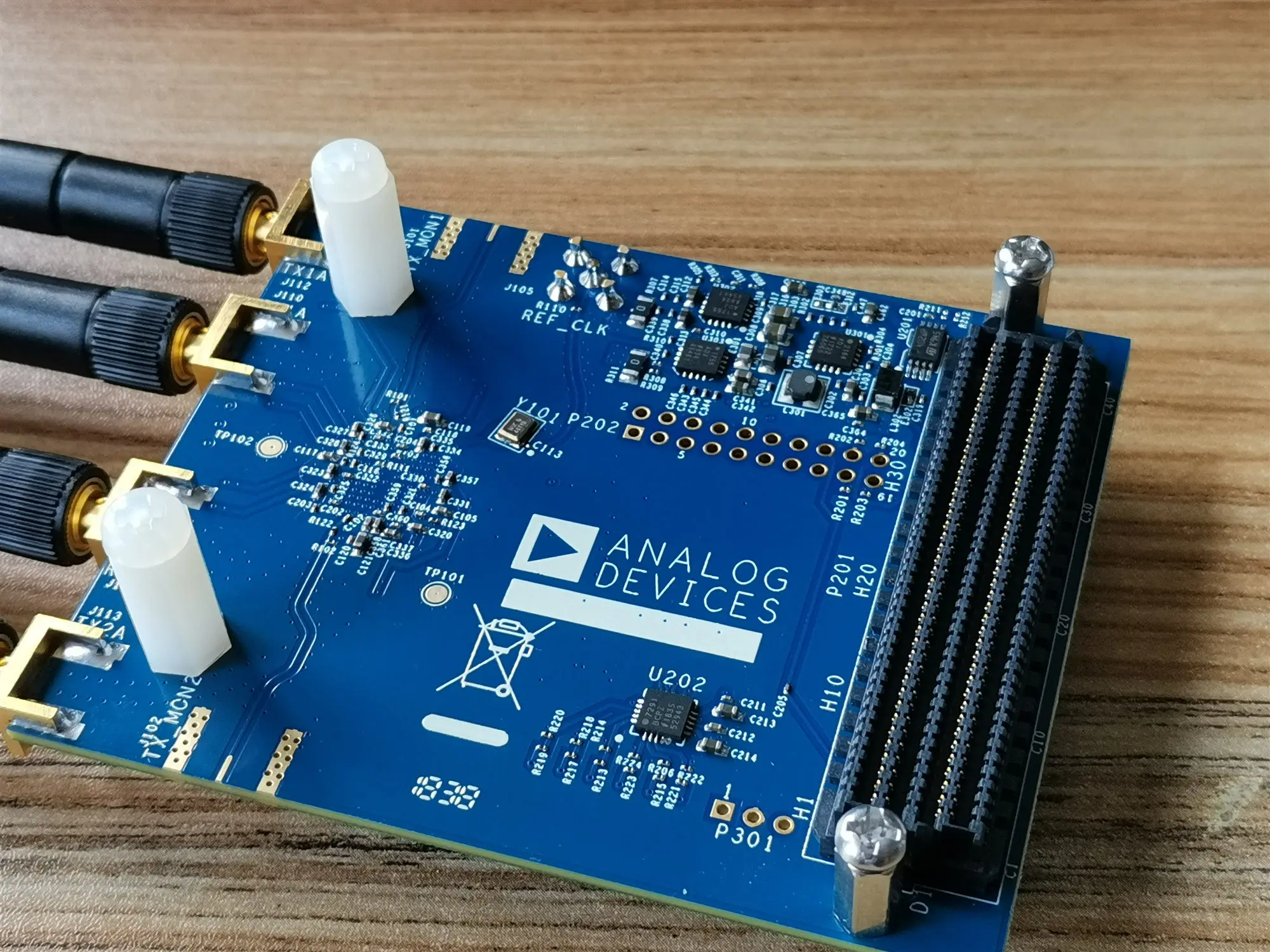Фото Радиочастотный субплатный модуль AD-FMCOMMS3-EBZ AD9361 Официальное программное обеспечение Радио SDR №4