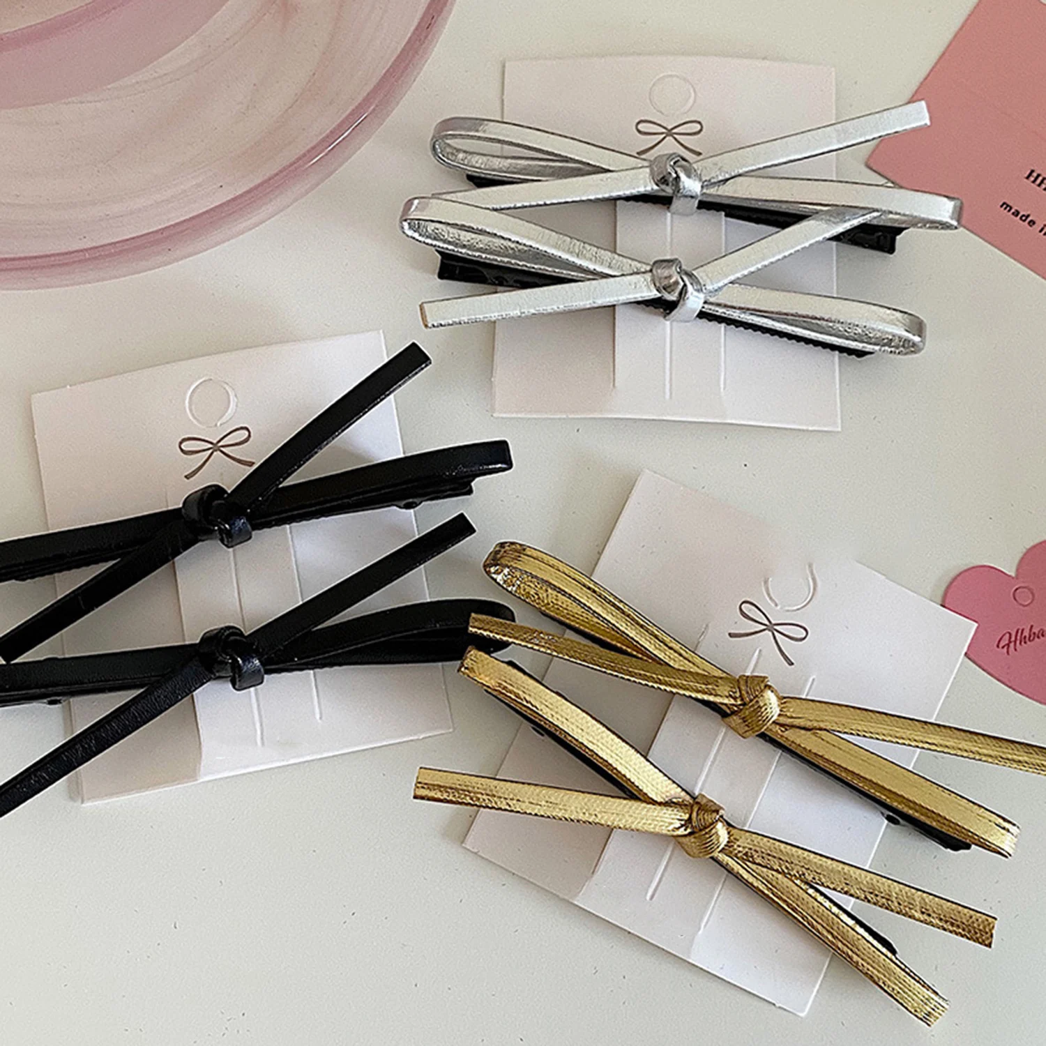 

2023 PU Leather Bow Hairpin Hair Clip Fashion Design Personality Delicate Korea Sweet Cool Y2k Girls Bobby Pin Hair Accessories