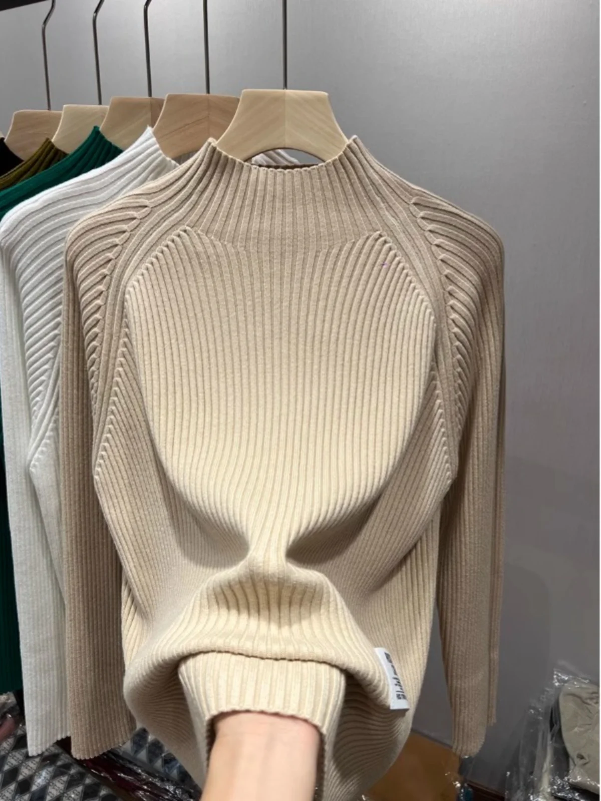 High Sense Half-high Collar Inner wear Bottoming Shirt Women 2024 Autumn New Popular This Year Plus size Loose Knit sweater
