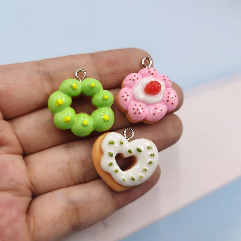 

10Pcs Kawaii Strawberry Cake Heart Charms for Making Jewelry Findings Diy Earrings Keychain Donut Food Play Floating Pendant C60