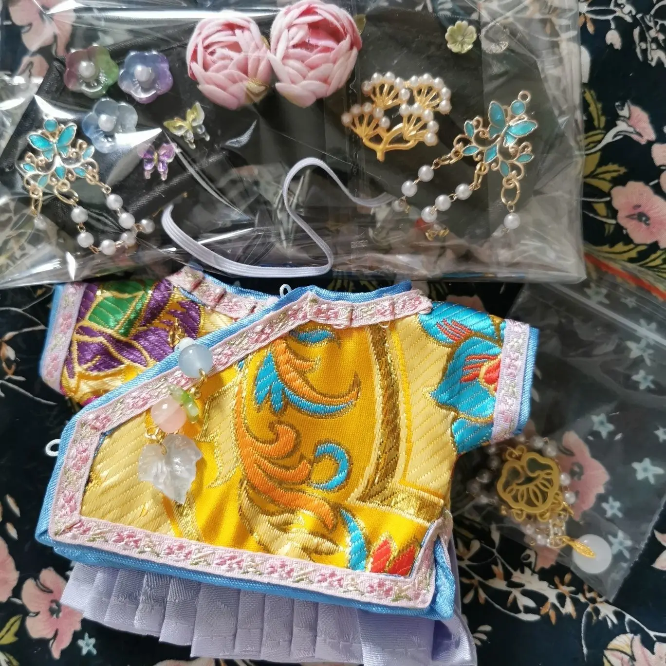 В наличии 17 см Labubu Mokoko Только одежда Платье с флагом Прозрачное платье Детское