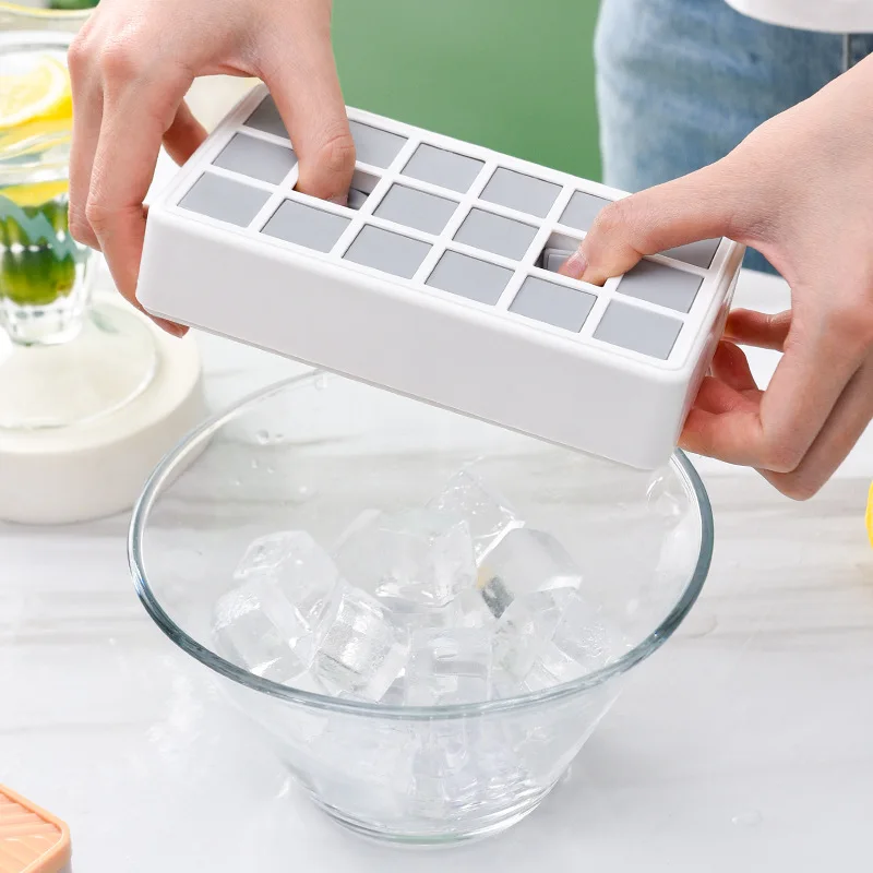

Ice Tray Mold Household Refrigerator Silicone Supplementary Food with Lid Sealed Ice-making Artifact Frozen Quick-frozen Storage