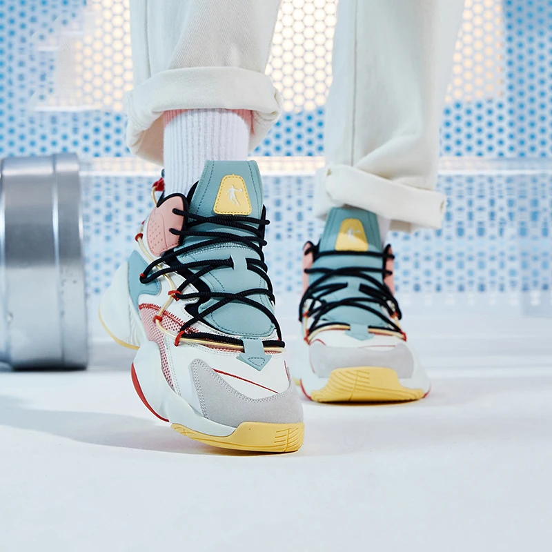 QIAODAN Basketball Shoes for Women Autumn 2023 New Comfortable Shock-Absorbant High Top Vintage Casual Shoes Sneaker XM36202012