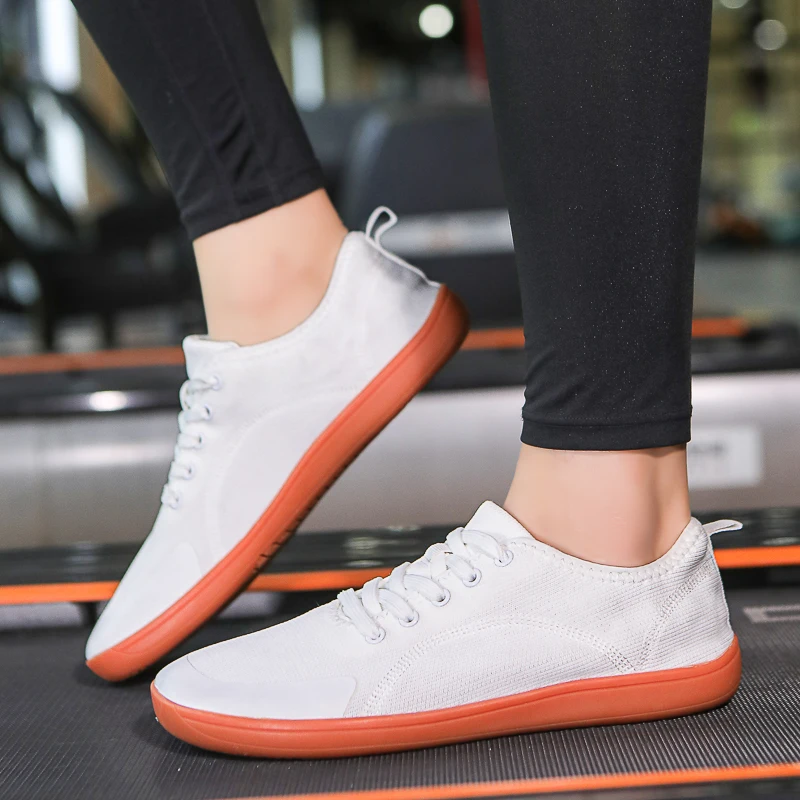 Женские босоножки с широким носком Минималистичная дышащая удобная обувь для