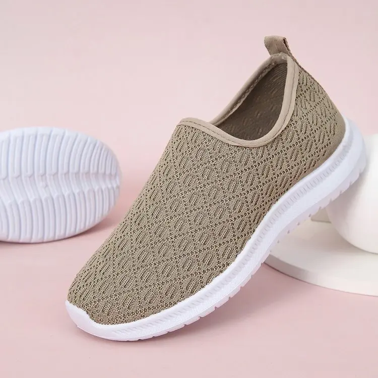 

2022 New Mesh Breathable Sneakers Women Light Slip on Flat Casual Shoes Ladies Loafers Shoes Vulcanized Shoes Large Size 35~42
