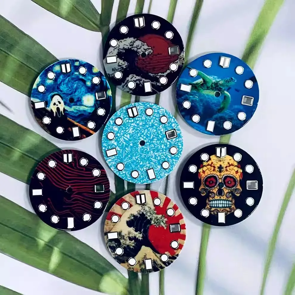 

Аксессуары для телефона: без логотипа, модифицированный зеленый люминесцентный циферблат с эмалью 28,5 мм, оснащенный механизмом NH35/NH36/4R